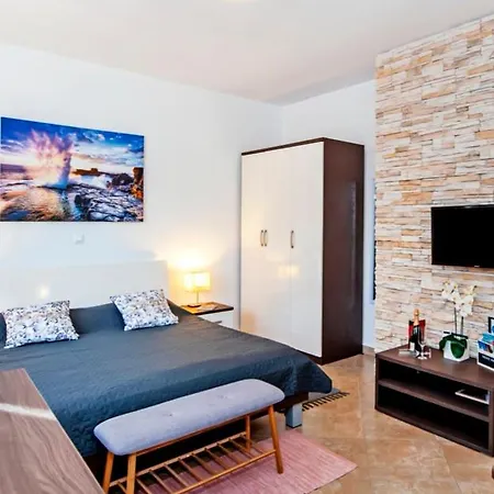F&R Apartments Rovinj Exterior photo