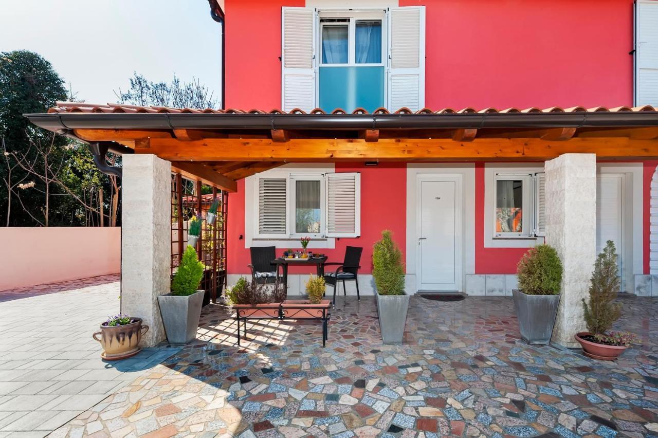 Apartman F&r